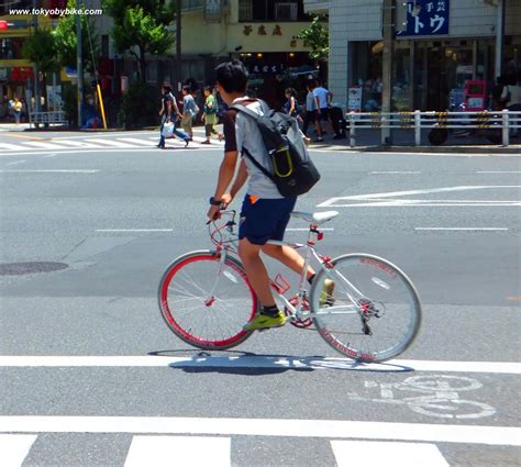 Bicycle Commuting in Tokyo? Are You Insane?