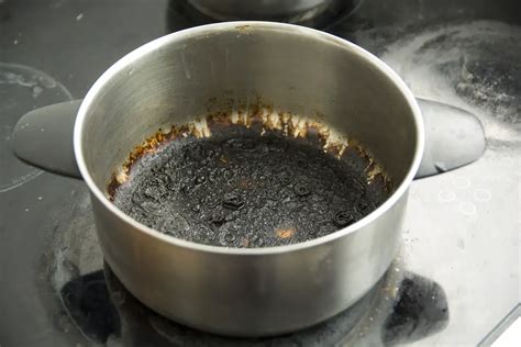 Cleaning Hacks: How to Remove Burnt Milk From a Pan | Snact