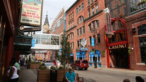 19 Greektown restaurants, bars in Detroit announce reopening