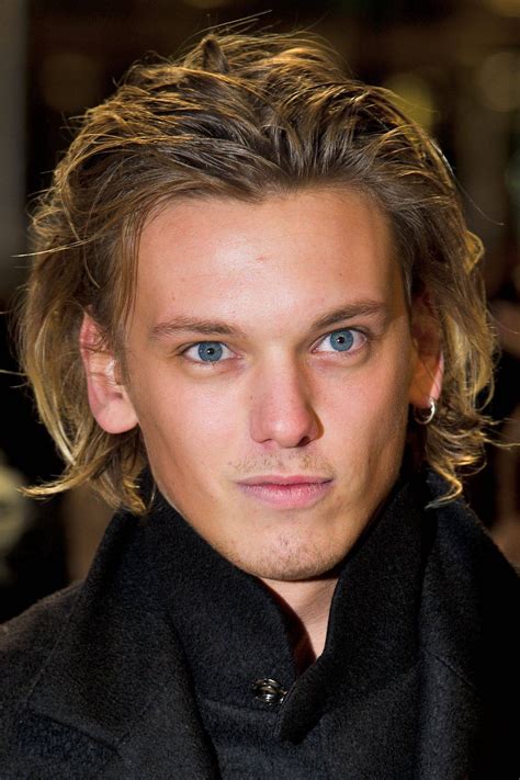 Jamie Campbell Bower: Biografía, películas, series, fotos, vídeos y ...