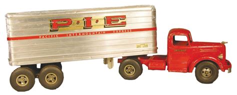 Smith Miller, Toy Truck, original Pie 14 Wheel Mack Truck