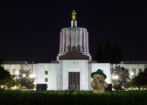 Oregon State Capitol! - The Bill Beaver Project