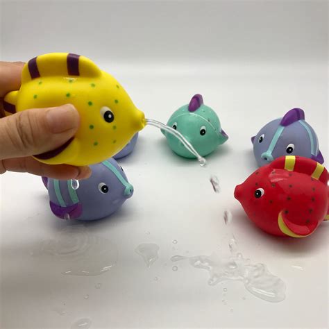 Sea Animal Spray Water Bath Toys Soft PVC Baby Care Toy Kids Bath Tub Toys - China Squirt Water ...