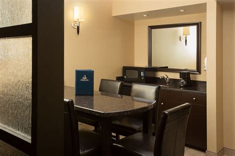 Rooms & Suites – Americana Conference Resort & Spa