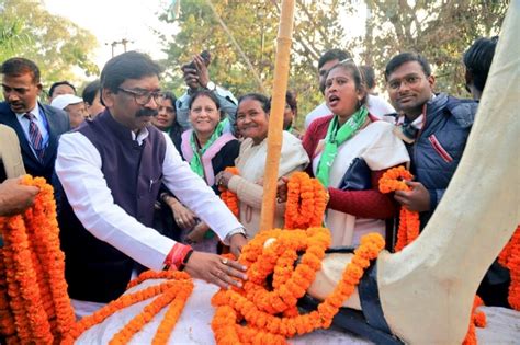 Hemant Soren Takes Oath As Jharkhand CM - Lokmarg - News Views Blogs