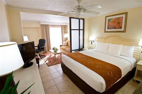 Cheap Hotel Rooms in Nassau Bahamas | Comfort Suites Paradise Island