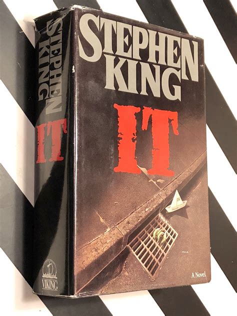 It by Stephen King (1986) hardcover book