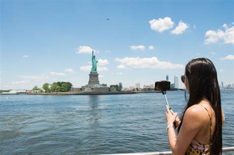 Circle Line: Statue of Liberty Cruise