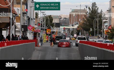 Ciudad Juarez Mexico busy business underground traffic border 4K Stock Video Footage - Alamy