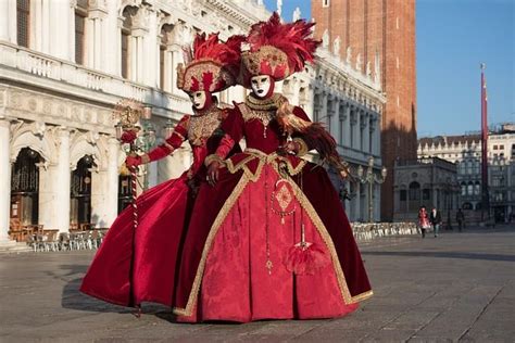 Venice Carnival Costumes: history and characters