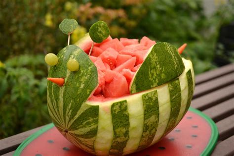 Watermelon Carving - Jolly Tomato