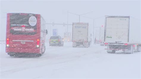 Snowstorm snarls Milwaukee roads, flights: 'It was terrible' | FOX6 ...