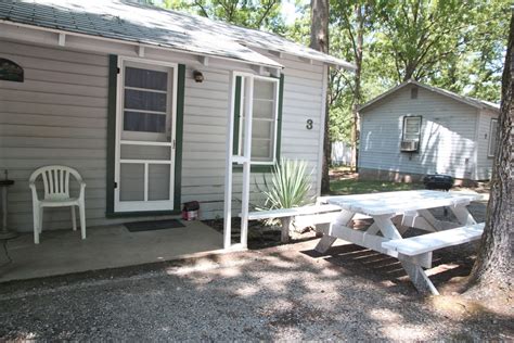 Lake Norfork Cabins – The Bayou Resort