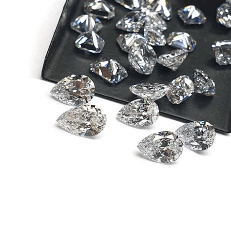 Buy Natural Pear Shape Diamonds Melee at Wholesale Price | Diamonds Supplier