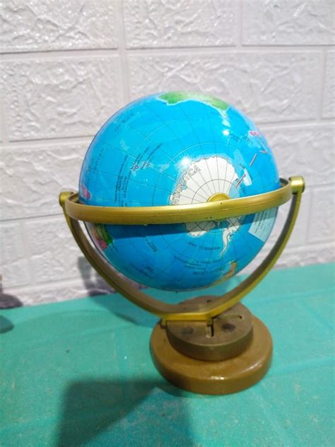 globe map, Hobbies & Toys, Toys & Games on Carousell