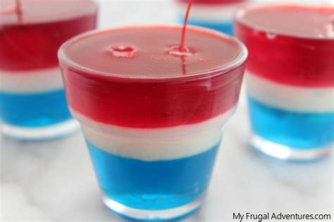 Simple Red, White and Blue Jello Cups {Perfect for the 4th of July ...