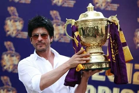 Top 15 Things You Didnt Know About SRK - Top 15