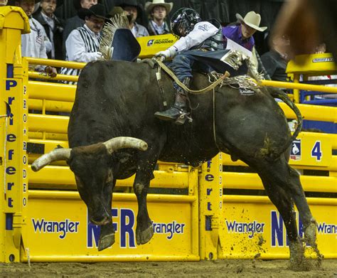 Stetson Wright caps first NFR with PRCA all-around title | Las Vegas Review-Journal