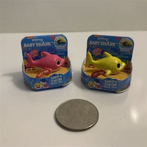 PinkFong BABY SHARK - Toy Mini Brands Blue And Pink Shark 2 Pc Set! | #4583500094