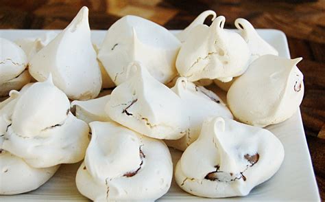 Meringue Cookies (Forgotten Cookies) Recipe - Yankee Magazine