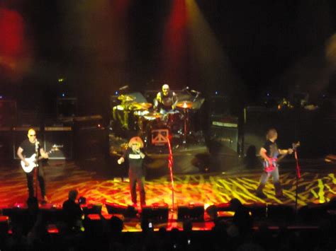 CHAMBERS OF ROCK: Chickenfoot live at The Fillmore Theatre, Detroit - May 14th, 2012