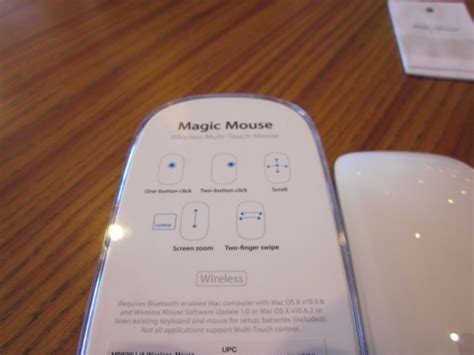 Magic Mouse Review: Trackpad Meets the Mouse