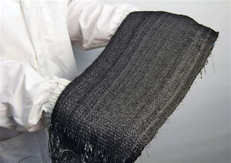 Coating silk with carbon nanotubes yields electronic yarn by the yard