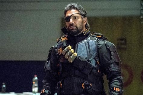 'Arrow' star Manu Bennett previews Slade Wilson's return | Manu bennett ...