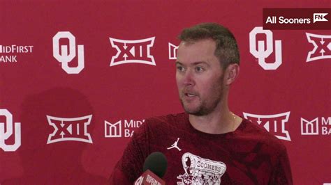 WATCH: Oklahoma HC Lincoln Riley Press Conference - Sports Illustrated ...