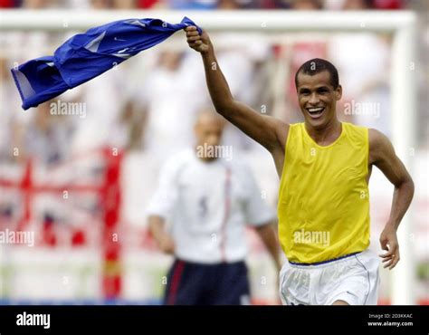 Rivaldo world cup 2002 hi-res stock photography and images - Alamy