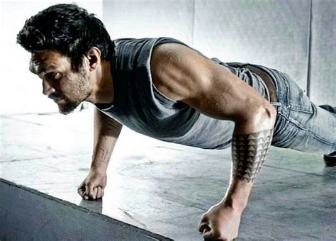 15 Minute Jason Momoa Workout Routine with Comfort Workout Clothes ...