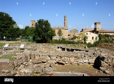 Etruscan ruins hi-res stock photography and images - Alamy