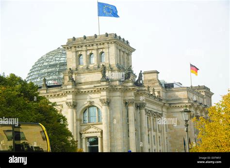 Reichstag building hi-res stock photography and images - Alamy