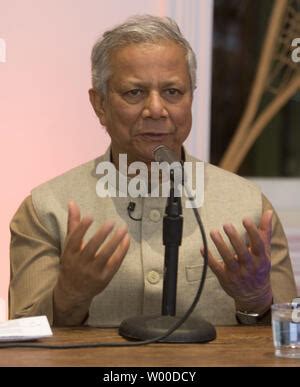 Professor Muhammad Yunus Nobel Prize Winner Laureate and Managing ...