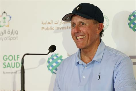 Phil Mickelson Is Trending After Stunning PGA Tour Decision Tuesday ...