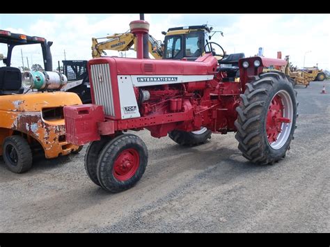 1967 INTERNATIONAL FARMALL 706 TRACTOR for sale