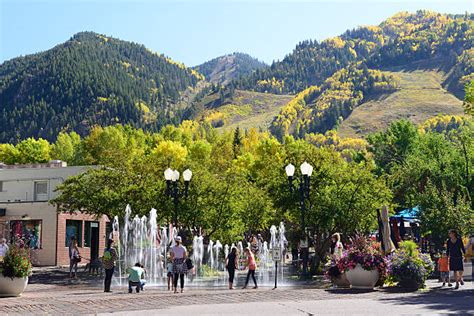 Aspen Colorado Downtown Stock Photos, Pictures & Royalty-Free Images - iStock