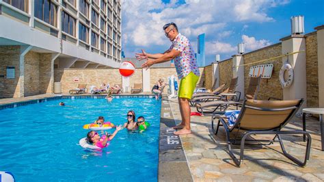 Guide to Hotel Pools in Philadelphia — Visit Philadelphia