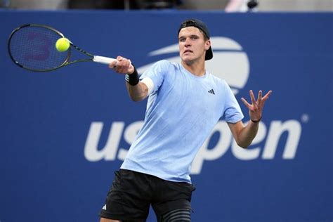 ATP roundup: Jakub Mensik advances to semis in Doha