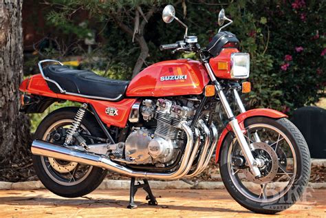 Suzuki GSX1100: Four-valve flyer - Old Bike Australasia