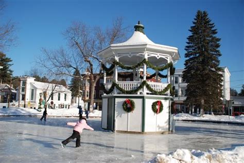 whitefield nh | Right - Whitefield Town Common with its historic ...