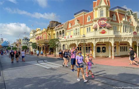 Main Street, U.S.A Cast Members in Magic Kingdom Have a NEW Look ...