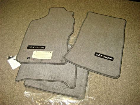 Toyota Tacoma Gray Carpet Floor Mats New OEM Toyota 1995-2004 Xtra Cab ...