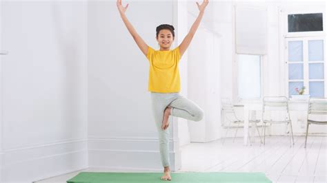 Yoga For Kids: How to Do Tree Pose | DK US