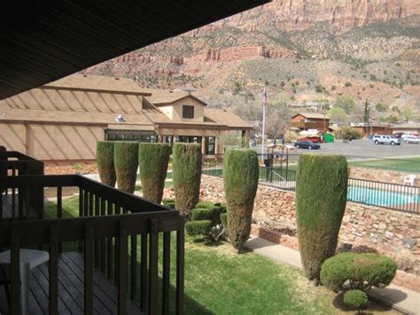 Bumbleberry Inn $90 ($̶1̶1̶8̶) - UPDATED 2017 Prices & Motel Reviews - Springdale, Utah ...