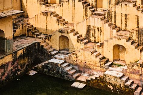 Panna Meena Ka Kund Step-well, Jaipur, Rajasthan, India Stock Image ...