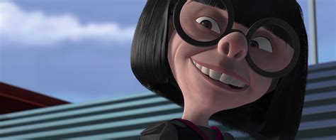 Edna Mode, personnage dans "Les Indestructibles". | Pixar-Planet.Fr