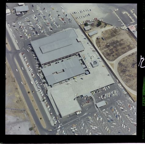 Aerial photographs of Innaloo Shopping Centre, December 1972 - State Library of Western Australia