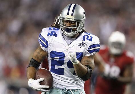 Former Dallas Cowboys Running Back Marion Barber III Dead at 38