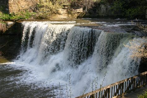 Waterfalls of Pennsylvania : Chagrin Falls